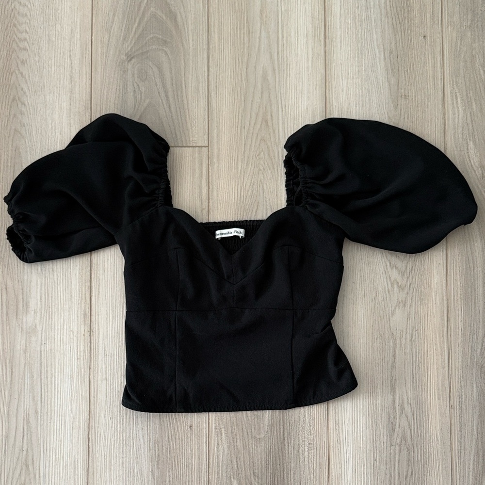 Abercrombie & Fitch Black Puff Sleeve Sweetheart Top